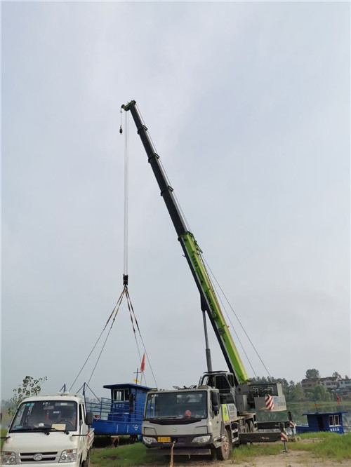 洛隆县桥梁建设吊装案例